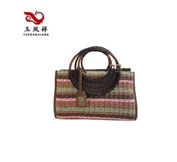 Handbags made of straw